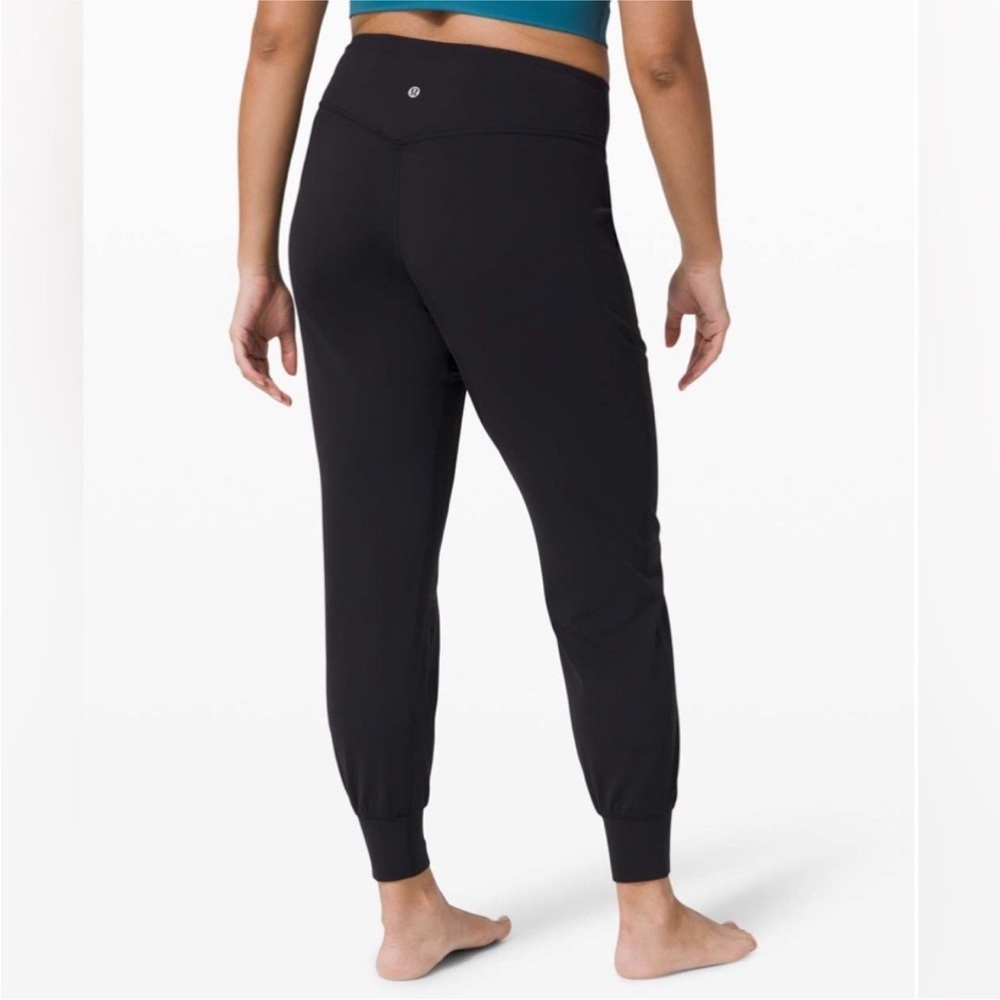 Lululemon Align Jogger 28" Nulu Black Size 4